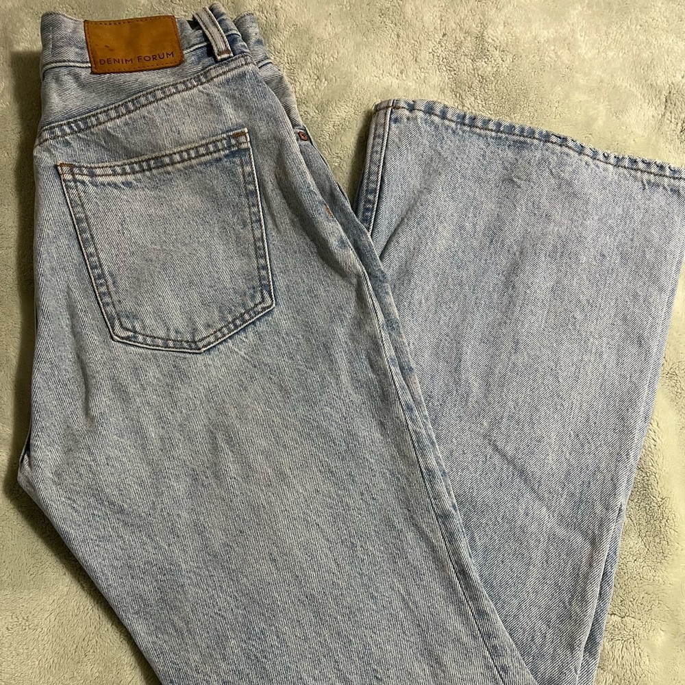 Aritzia Denim Forum